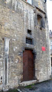 Salins-les-Bains : façade de la commanderie